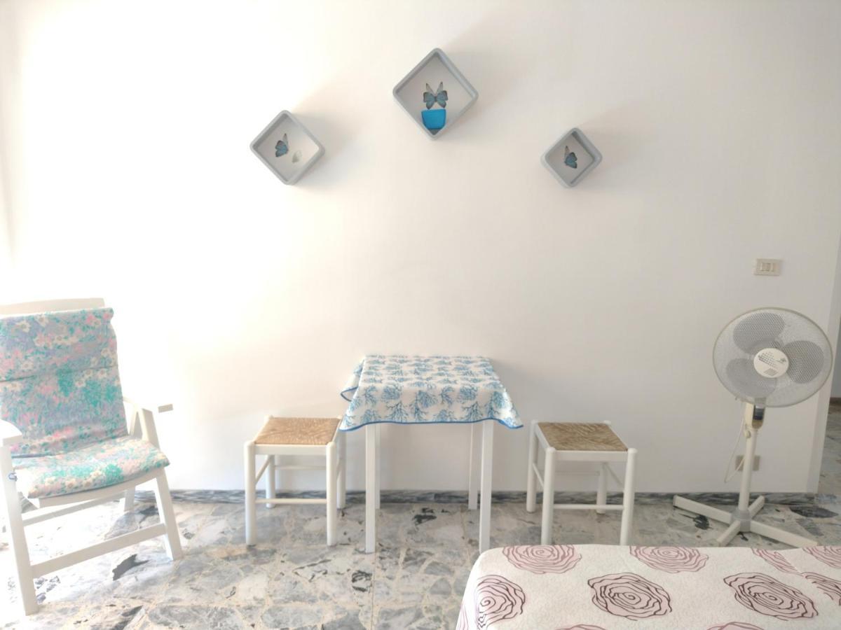 Casa Fronte Mare Apartment Ventimiglia Bagian luar foto