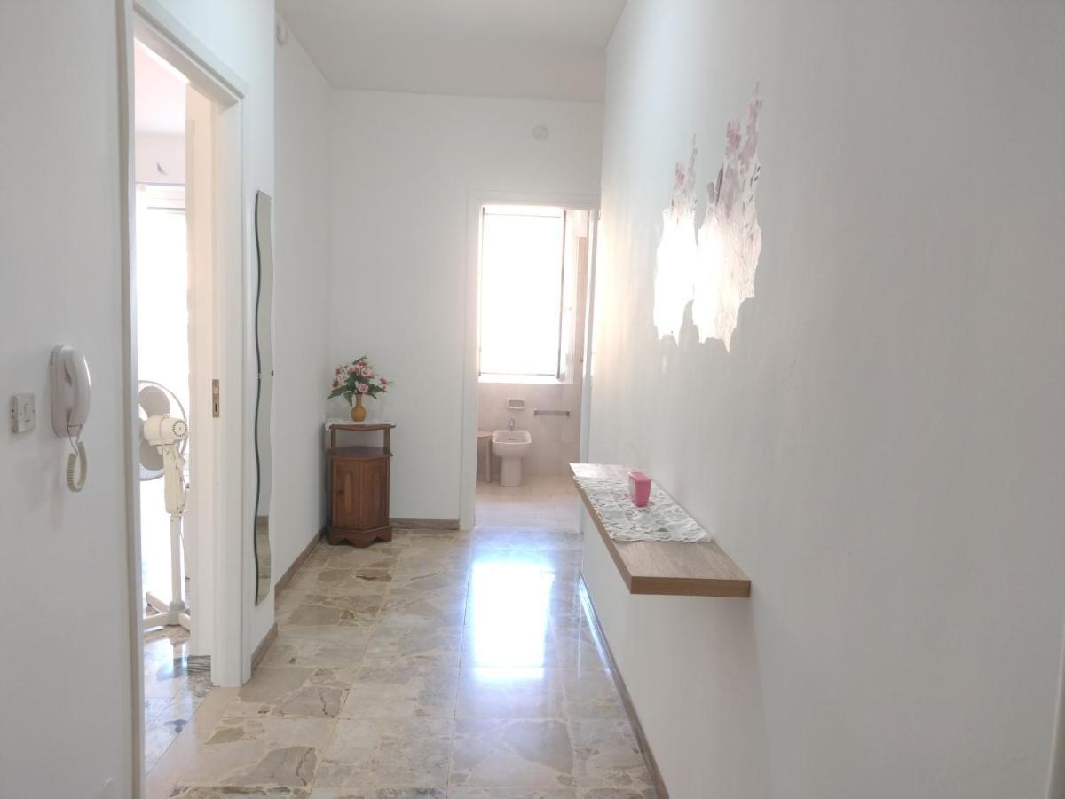 Casa Fronte Mare Apartment Ventimiglia Bagian luar foto